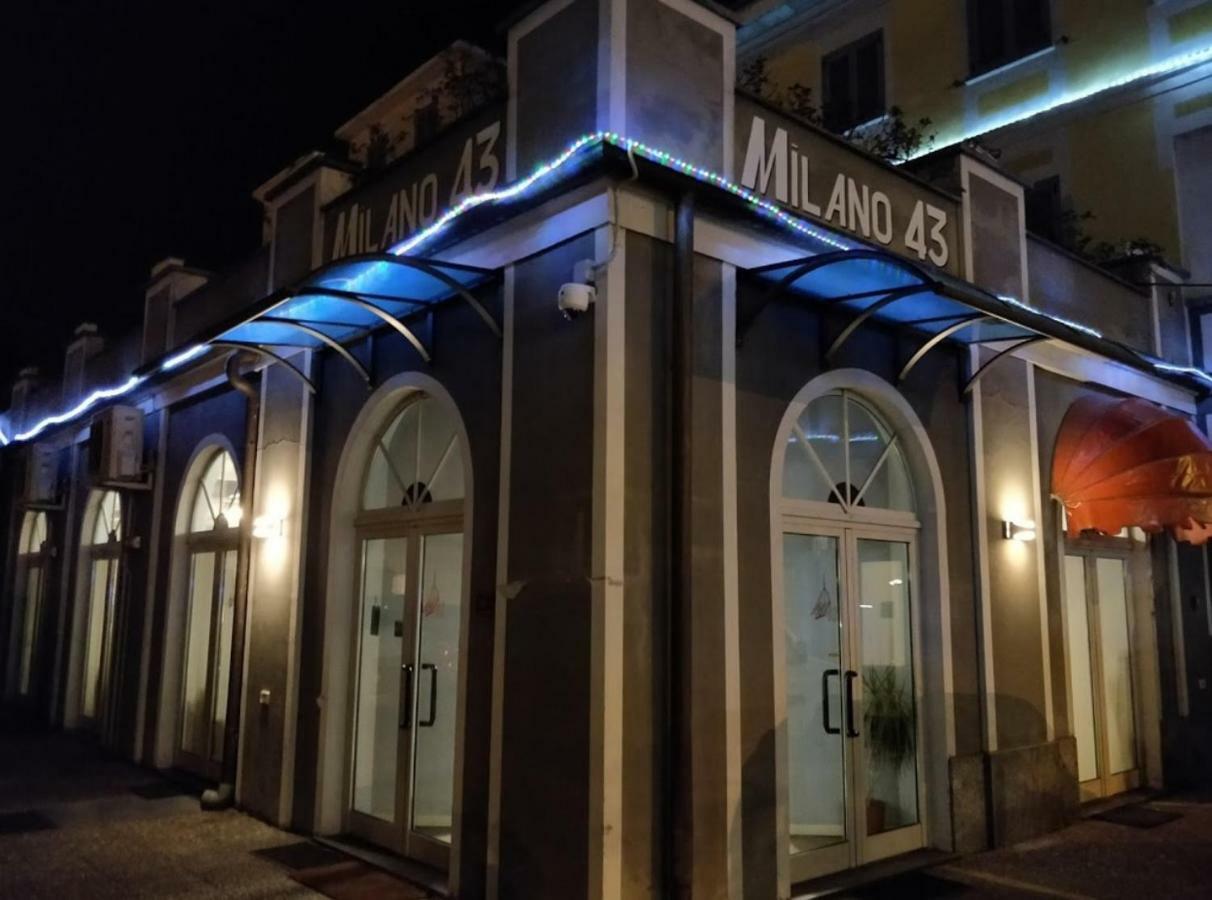 Hotel La Cupola 노바라 외부 사진